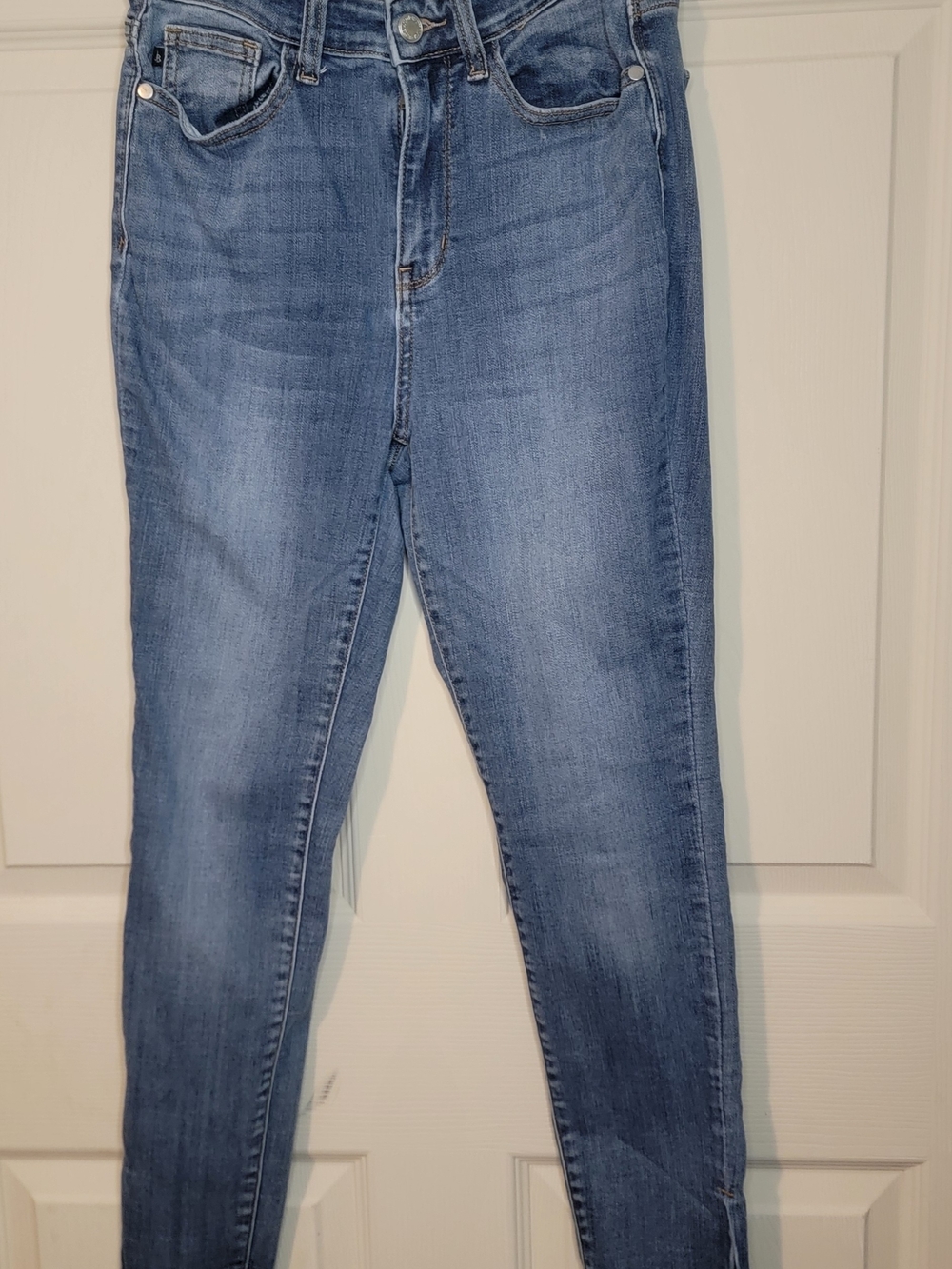 Judy Blue Women's Light Blue Skinny Jeans - High Rise Stretch